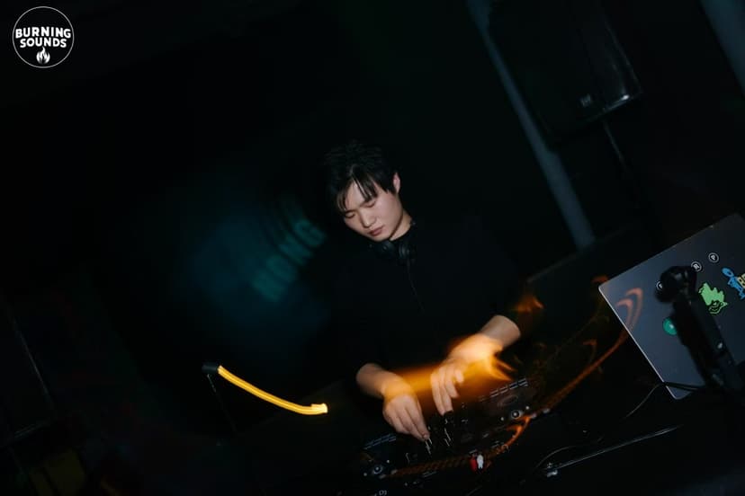 Hong / 任弘